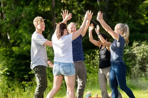 Teambuilding i København med populære indendørs og udendørs teamaktiviteter.